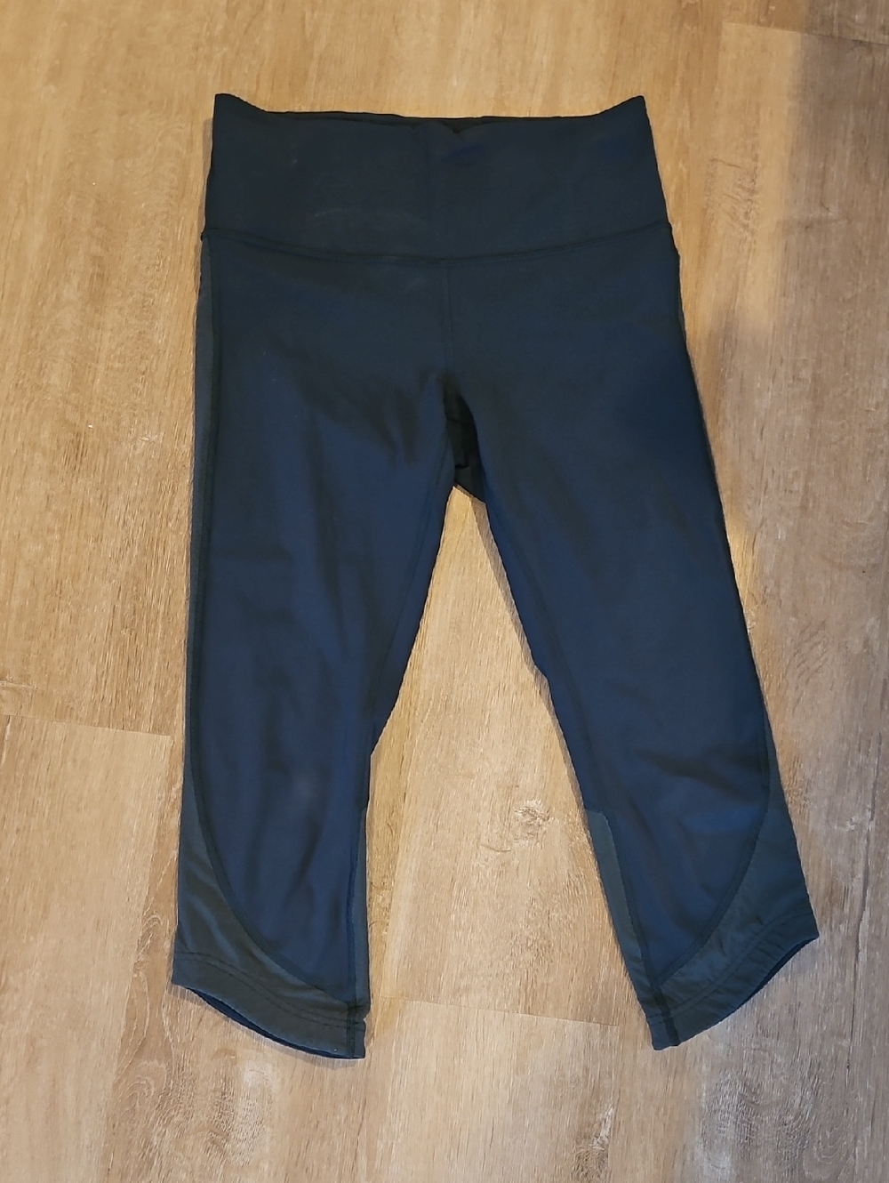 Lululemon Cropped Leggings Size 8